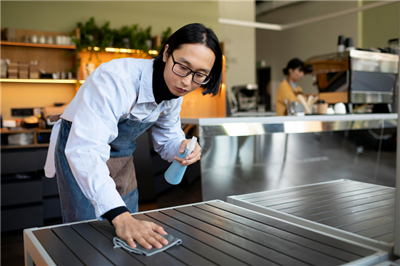 Lorem ipsum dolor sit amet, consec tetur ad ipis cing elit, sed do eiusmod tempor 